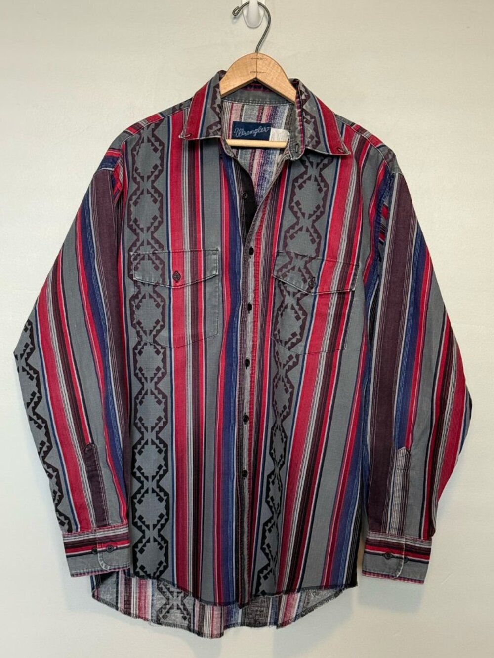 Vintage Wrangler Western Shirt Men's L 16.5 35 Aztec Southwestern X-Long Tails